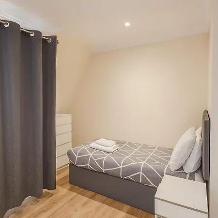 3 Bed Temple Bar, Center *