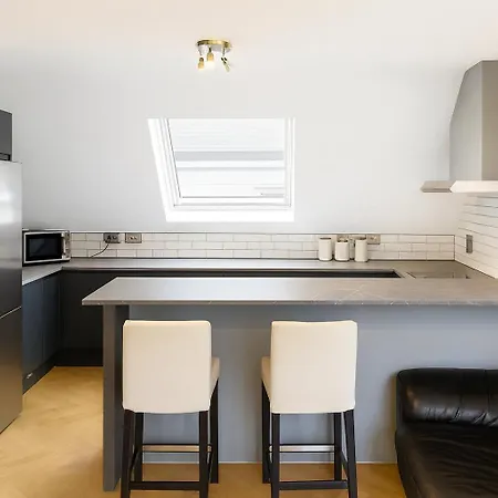 3 Bed Temple Bar, Center *