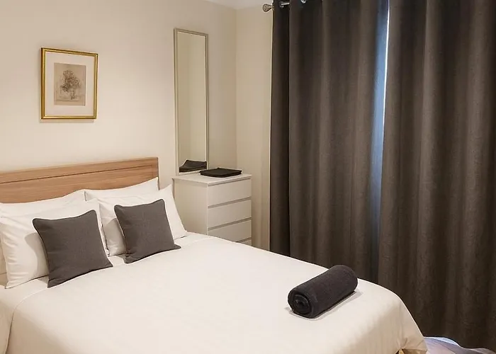 3 Bed Temple Bar, Center *